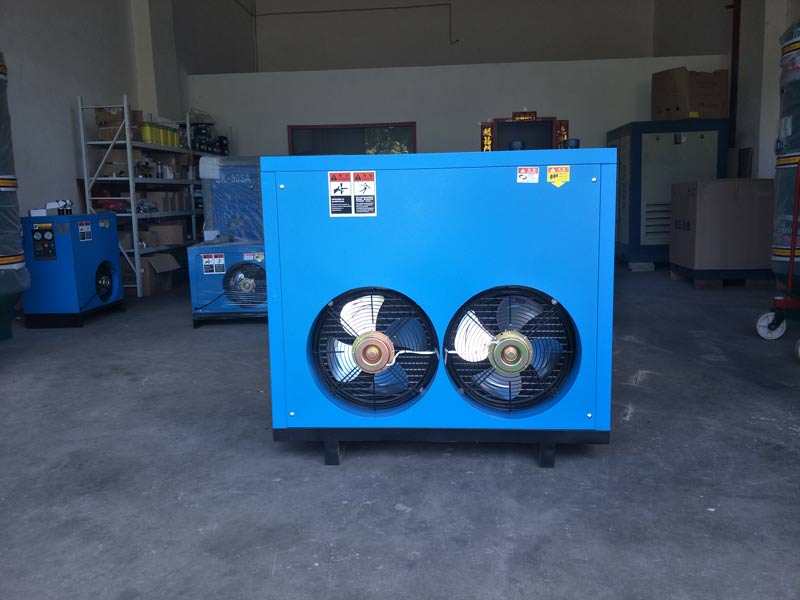 冷干機更換制冷系統(tǒng)配件維修步驟