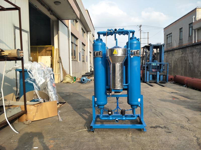 如何選擇吸干機生產(chǎn)廠家？專業(yè)技術(shù)更關(guān)鍵